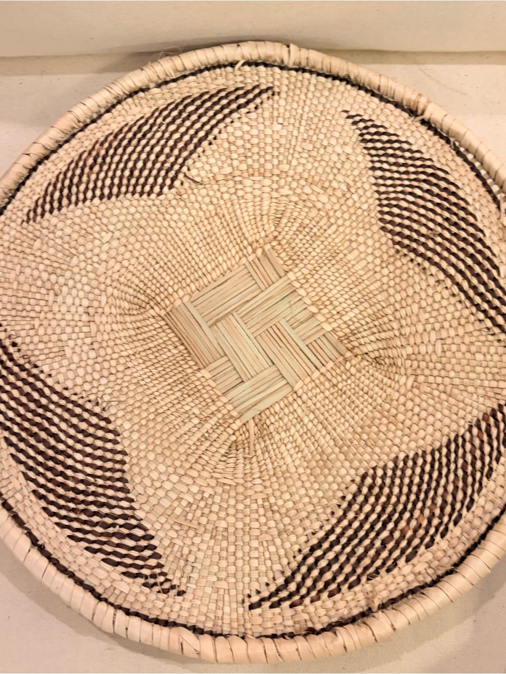 NEW Unique African Woven Basket. Tonga people of Zambia 14” one of a kind!